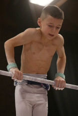 2023-12-10 Warm-up Men Poussines, Benjamines and Minimes Horizontal bar at CGC Bettembourg 2023 (Martin Rulsch) 158