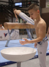 2023-12-10 Warm-up Men Poussines, Benjamines and Minimes at CGC Bettembourg 2023 Rest (Martin Rulsch) 057