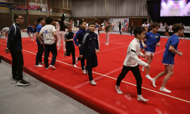 2023-12-10 Warm-up Men Poussines, Benjamines and Minimes at CGC Bettembourg 2023 Rest (Martin Rulsch) 008