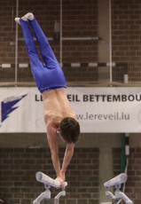 2023-12-09 Training Men 9 December Parallel bars at CGC Bettembourg 2023 (Martin Rulsch) 185