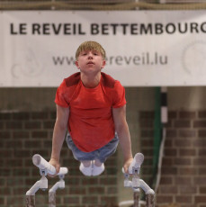 2023-12-09 Training Men 9 December Parallel bars at CGC Bettembourg 2023 (Martin Rulsch) 123