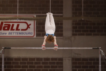 2023-12-10 Competition Men Poussines, Benjamines and Minimes Horizontal bar at CGC Bettembourg 2023 (Martin Rulsch) 071