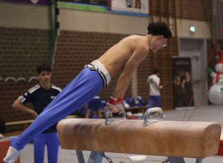 2023-12-10 Warm-up Men Jeunes Espoirs and Open Pommel horse at CGC Bettembourg 2023 (Martin Rulsch) 34