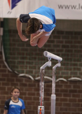 2023-12-10 Warm-up Men Jeunes Espoirs and Open Parallel bars at CGC Bettembourg 2023 (Martin Rulsch) 079