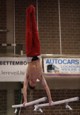 2023-12-10 Warm-up Men Jeunes Espoirs and Open Parallel bars at CGC Bettembourg 2023 (Martin Rulsch) 057