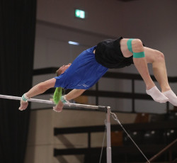 2023-12-10 Warm-up Men Jeunes Espoirs and Open Horizontal bar at CGC Bettembourg 2023 (Martin Rulsch) 093