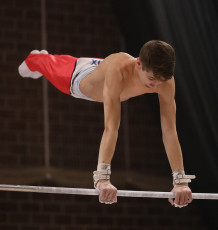 2023-12-10 Warm-up Men Jeunes Espoirs and Open Horizontal bar at CGC Bettembourg 2023 (Martin Rulsch) 011