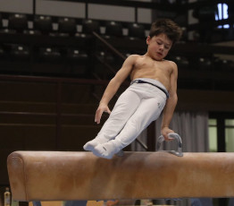 2023-12-10 Warm-up Men Poussines, Benjamines and Minimes Pommel horse at CGC Bettembourg 2023 (Martin Rulsch) 052