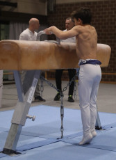 2023-12-10 Warm-up Men Poussines, Benjamines and Minimes Pommel horse at CGC Bettembourg 2023 (Martin Rulsch) 042