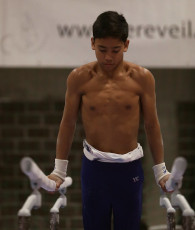 2023-12-10 Warm-up Men Poussines, Benjamines and Minimes Parallel bars at CGC Bettembourg 2023 (Martin Rulsch) 075