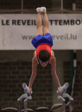 2023-12-10 Warm-up Men Poussines, Benjamines and Minimes Parallel bars at CGC Bettembourg 2023 (Martin Rulsch) 070