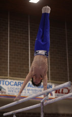 2023-12-10 Warm-up Men Poussines, Benjamines and Minimes Parallel bars at CGC Bettembourg 2023 (Martin Rulsch) 047