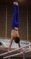 2023-12-10 Warm-up Men Poussines, Benjamines and Minimes Parallel bars at CGC Bettembourg 2023 (Martin Rulsch) 044