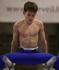 2023-12-10 Warm-up Men Poussines, Benjamines and Minimes Parallel bars at CGC Bettembourg 2023 (Martin Rulsch) 035