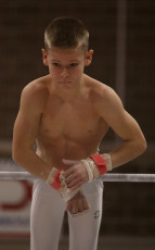 2023-12-10 Warm-up Men Poussines, Benjamines and Minimes Horizontal bar at CGC Bettembourg 2023 (Martin Rulsch) 121