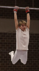 2023-12-10 Warm-up Men Poussines, Benjamines and Minimes Horizontal bar at CGC Bettembourg 2023 (Martin Rulsch) 003