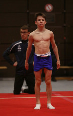 2023-12-10 Warm-up Men Poussines, Benjamines and Minimes Floor exercise at CGC Bettembourg 2023 (Martin Rulsch) 035