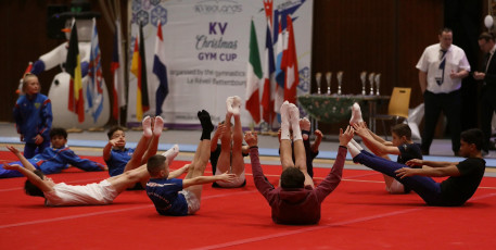 2023-12-10 Warm-up Men Poussines, Benjamines and Minimes at CGC Bettembourg 2023 Rest (Martin Rulsch) 015