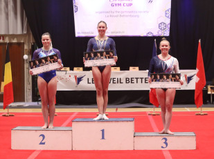 2023-12-09 Victory ceremony Women at CGC Bettembourg 2023 (Martin Rulsch) 14