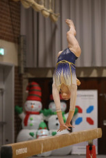 2023-12-09 Warm-up Women Poussines and Open Balance beam at CGC Bettembourg 2023 (Martin Rulsch) 106