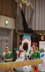2023-12-09 Warm-up Women Benjamines and Jeunes Espoirs Balance beam Balance beam at CGC Bettembourg 2023 (Martin Rulsch) 200