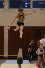 2023-12-09 Warm-up Women Benjamines and Jeunes Espoirs Balance beam Balance beam at CGC Bettembourg 2023 (Martin Rulsch) 006