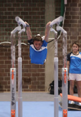 2023-12-10 Warm-up Men Jeunes Espoirs and Open Parallel bars at CGC Bettembourg 2023 (Martin Rulsch) 117