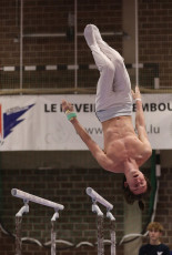 2023-12-10 Warm-up Men Jeunes Espoirs and Open Parallel bars at CGC Bettembourg 2023 (Martin Rulsch) 051