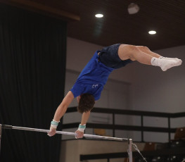 2023-12-10 Warm-up Men Jeunes Espoirs and Open Horizontal bar at CGC Bettembourg 2023 (Martin Rulsch) 100