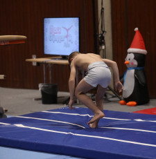 2023-12-10 Warm-up Men Poussines, Benjamines and Minimes Vault at CGC Bettembourg 2023 (Martin Rulsch) 28