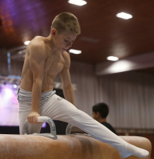2023-12-10 Warm-up Men Poussines, Benjamines and Minimes Pommel horse at CGC Bettembourg 2023 (Martin Rulsch) 058