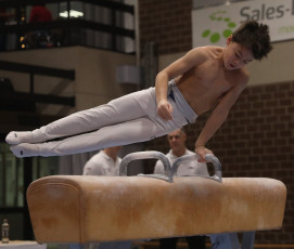 2023-12-10 Warm-up Men Poussines, Benjamines and Minimes Pommel horse at CGC Bettembourg 2023 (Martin Rulsch) 045