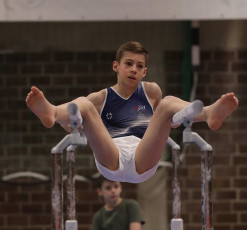 2023-12-10 Warm-up Men Poussines, Benjamines and Minimes Parallel bars at CGC Bettembourg 2023 (Martin Rulsch) 108