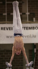 2023-12-10 Warm-up Men Poussines, Benjamines and Minimes Parallel bars at CGC Bettembourg 2023 (Martin Rulsch) 092