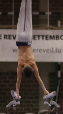 2023-12-10 Warm-up Men Poussines, Benjamines and Minimes Parallel bars at CGC Bettembourg 2023 (Martin Rulsch) 087