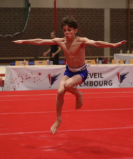 2023-12-10 Warm-up Men Poussines, Benjamines and Minimes Floor exercise at CGC Bettembourg 2023 (Martin Rulsch) 139