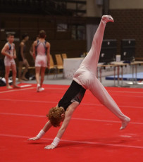 2023-12-10 Warm-up Men Poussines, Benjamines and Minimes Floor exercise at CGC Bettembourg 2023 (Martin Rulsch) 085