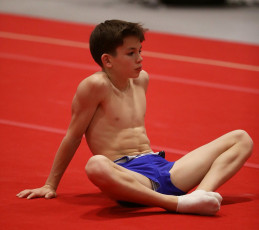 2023-12-10 Warm-up Men Poussines, Benjamines and Minimes at CGC Bettembourg 2023 Rest (Martin Rulsch) 024