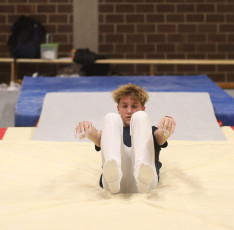 2023-12-10 Warm-up Men Jeunes Espoirs and Open Still rings at CGC Bettembourg 2023 (Martin Rulsch) 021