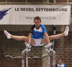 2023-12-10 Warm-up Men Jeunes Espoirs and Open Parallel bars at CGC Bettembourg 2023 (Martin Rulsch) 119