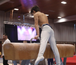 2023-12-10 Warm-up Men Poussines, Benjamines and Minimes Pommel horse at CGC Bettembourg 2023 (Martin Rulsch) 075