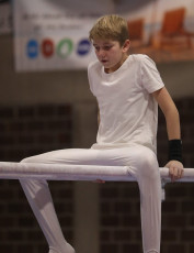 2023-12-10 Warm-up Men Poussines, Benjamines and Minimes Parallel bars at CGC Bettembourg 2023 (Martin Rulsch) 157