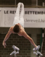 2023-12-10 Warm-up Men Poussines, Benjamines and Minimes Parallel bars at CGC Bettembourg 2023 (Martin Rulsch) 135
