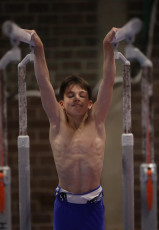 2023-12-10 Warm-up Men Poussines, Benjamines and Minimes Parallel bars at CGC Bettembourg 2023 (Martin Rulsch) 031