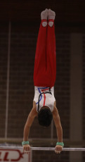 2023-12-10 Warm-up Men Poussines, Benjamines and Minimes Horizontal bar at CGC Bettembourg 2023 (Martin Rulsch) 015