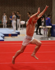 2023-12-10 Warm-up Men Poussines, Benjamines and Minimes Floor exercise at CGC Bettembourg 2023 (Martin Rulsch) 075