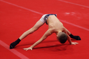 2023-12-10 Warm-up Men Poussines, Benjamines and Minimes Floor exercise at CGC Bettembourg 2023 (Martin Rulsch) 044