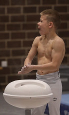 2023-12-10 Warm-up Men Poussines, Benjamines and Minimes at CGC Bettembourg 2023 Rest (Martin Rulsch) 090