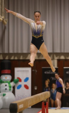 2023-12-09 Warm-up Women Poussines and Open Balance beam at CGC Bettembourg 2023 (Martin Rulsch) 212