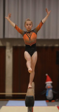 2023-12-09 Warm-up Women Benjamines and Jeunes Espoirs Balance beam Balance beam at CGC Bettembourg 2023 (Martin Rulsch) 111